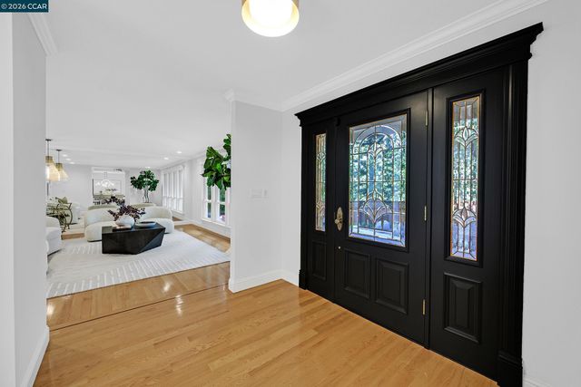 225 Pebble Ct, Alamo, CA 94507