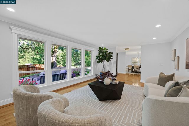 225 Pebble Ct, Alamo, CA 94507