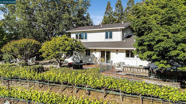 225 Pebble Ct, Alamo, CA 94507