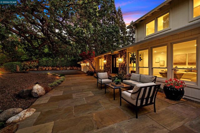 225 Pebble Ct, Alamo, CA 94507