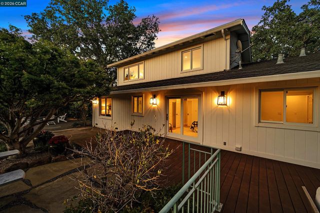 225 Pebble Ct, Alamo, CA 94507