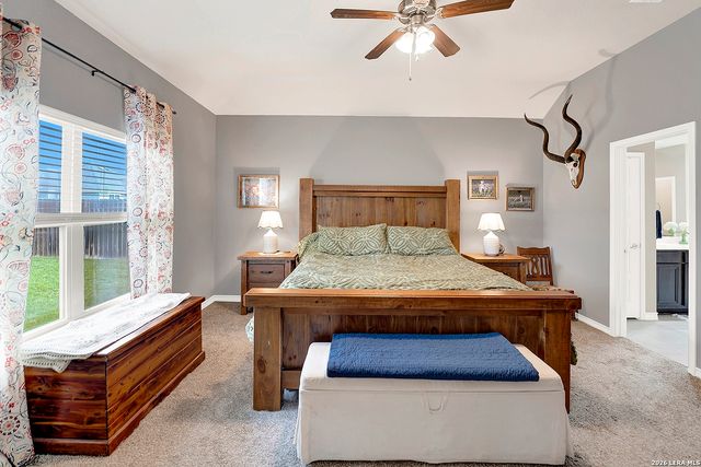 109 Grandview, Floresville, TX 78114