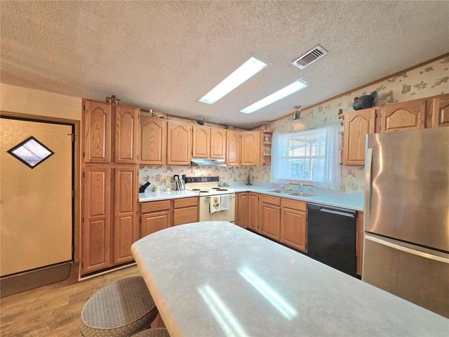 36615 DINA DRIVE, Zephyrhills, FL 33542