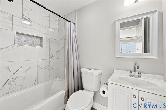 414 St Mark St, Petersburg, VA 23803
