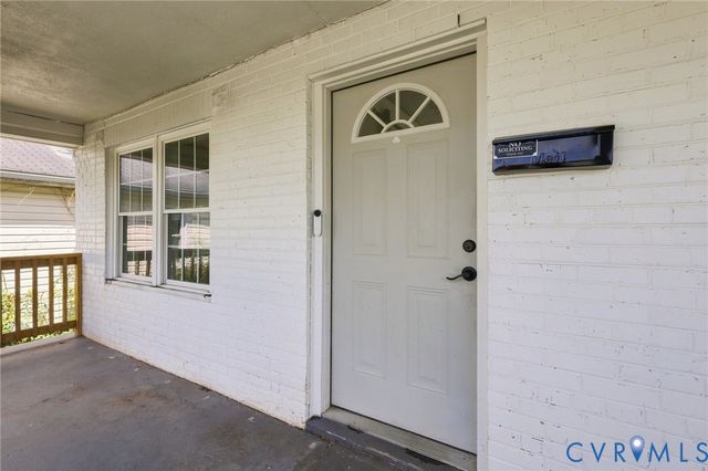 414 St Mark St, Petersburg, VA 23803