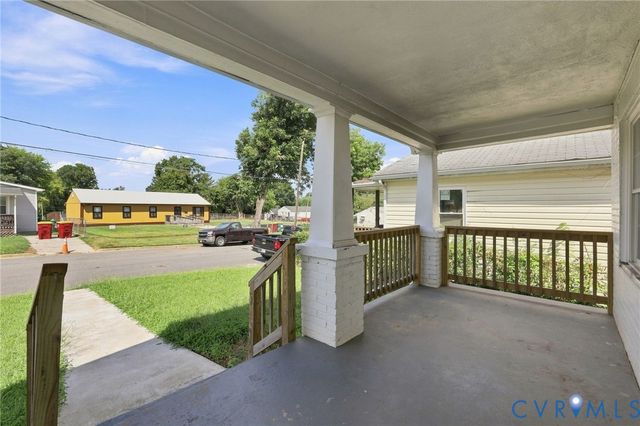 414 St Mark St, Petersburg, VA 23803