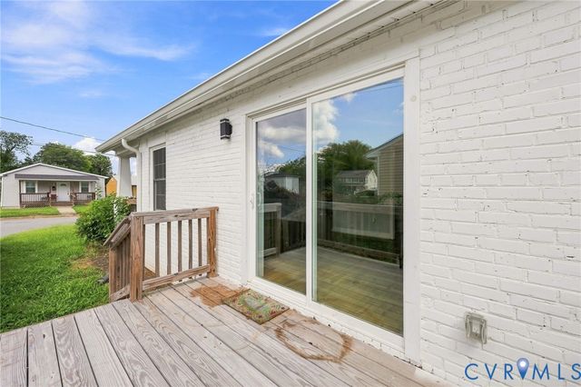 414 St Mark St, Petersburg, VA 23803