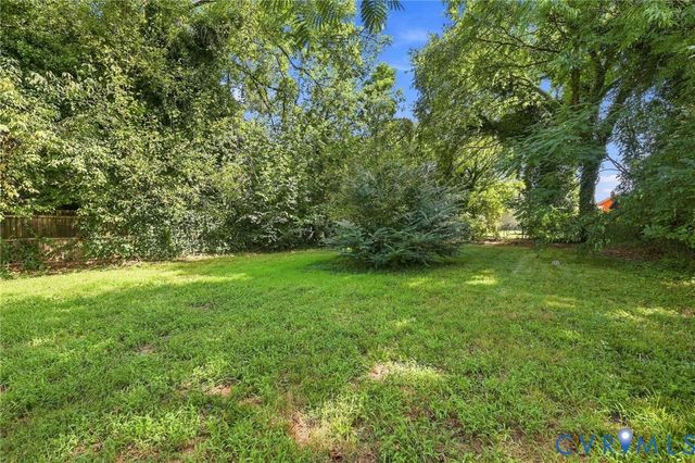 414 St Mark St, Petersburg, VA 23803