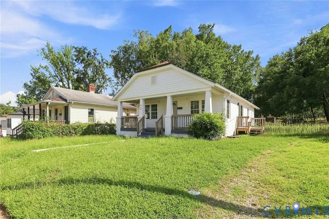 414 St Mark St, Petersburg, VA 23803