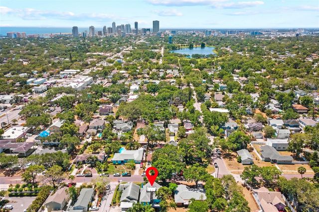 475 27TH AVENUE N, St Petersburg, FL 33704