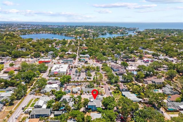 475 27TH AVENUE N, St Petersburg, FL 33704