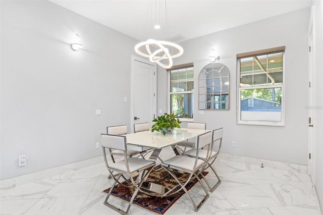475 27TH AVENUE N, St Petersburg, FL 33704