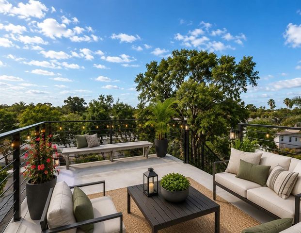 475 27TH AVENUE N, St Petersburg, FL 33704