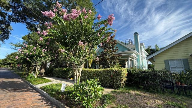 475 27TH AVENUE N, St Petersburg, FL 33704