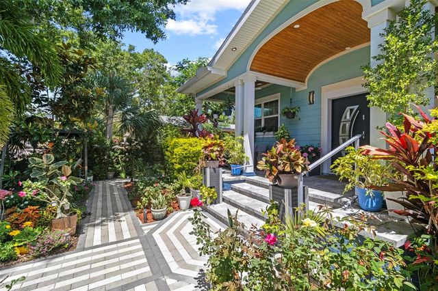 475 27TH AVENUE N, St Petersburg, FL 33704