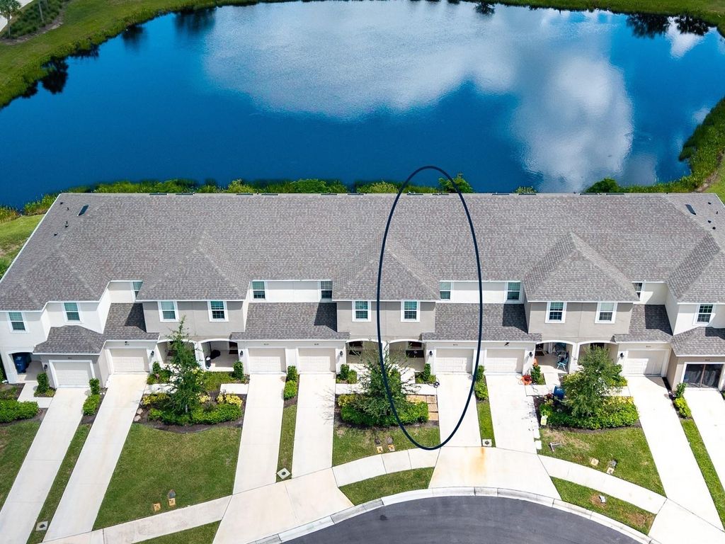 8632 LUNAR SKYE STREET, Sarasota, FL 34241