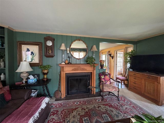 24 Ondaora Parkway, Highland Falls, NY 10928