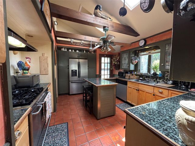 24 Ondaora Parkway, Highland Falls, NY 10928