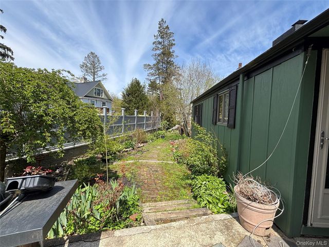 24 Ondaora Parkway, Highland Falls, NY 10928