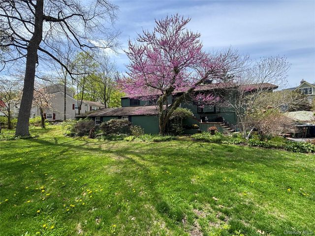 24 Ondaora Parkway, Highland Falls, NY 10928