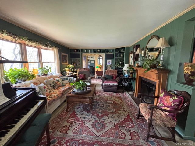 24 Ondaora Parkway, Highland Falls, NY 10928