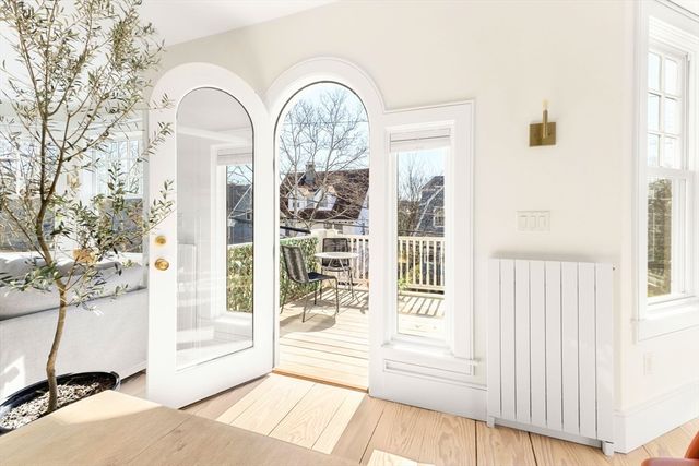 102 Fuller St 2, Brookline, MA 02446