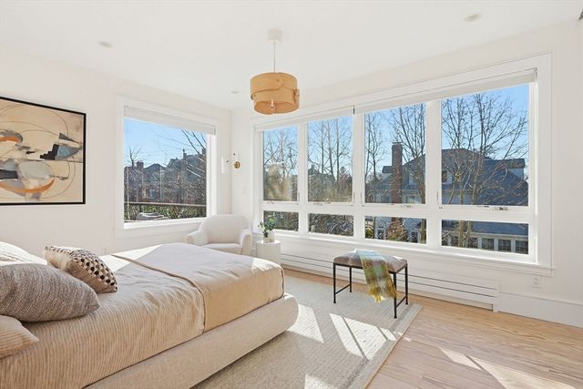 102 Fuller St 2, Brookline, MA 02446