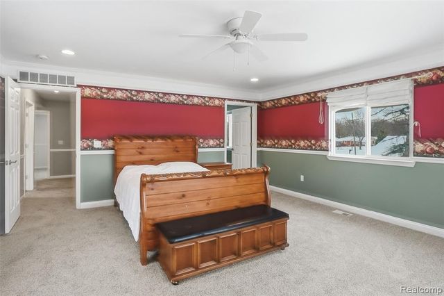 863 Sylvanwood Drive, Troy, MI 48085