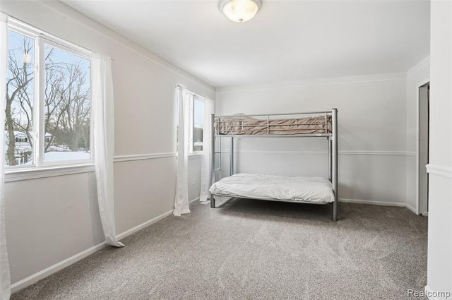 863 Sylvanwood Drive, Troy, MI 48085