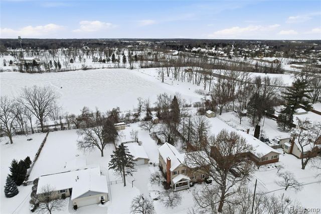 863 Sylvanwood Drive, Troy, MI 48085