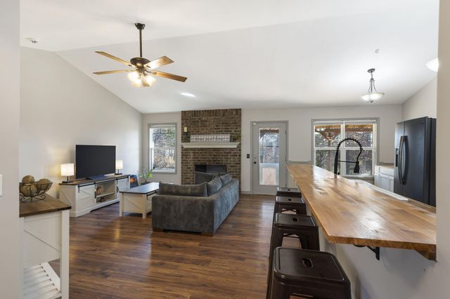 245 Country Hills Drive, Branson, MO 65616