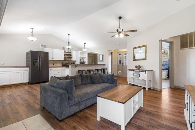 245 Country Hills Drive, Branson, MO 65616