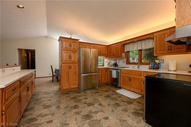 1941 Buckeye Street NE, New Philadelphia, OH 44663