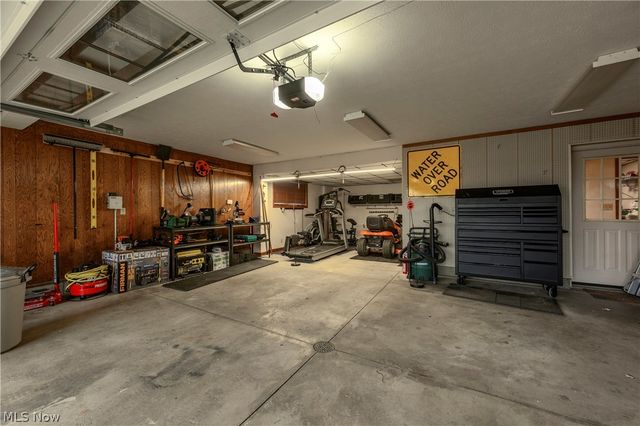 1941 Buckeye Street NE, New Philadelphia, OH 44663