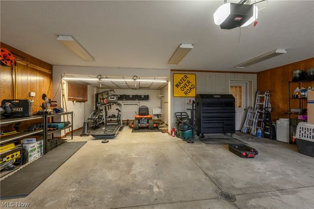 1941 Buckeye Street NE, New Philadelphia, OH 44663