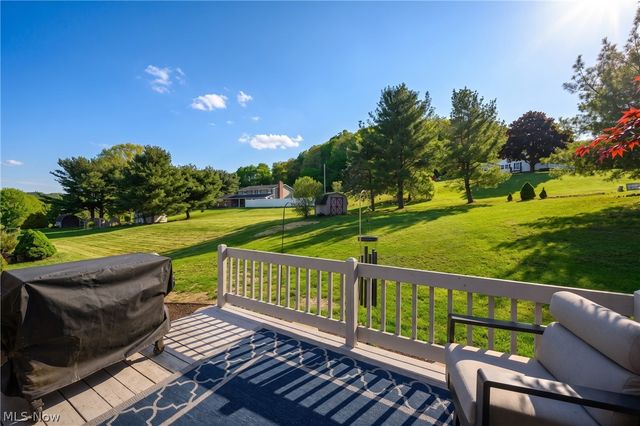 1941 Buckeye Street NE, New Philadelphia, OH 44663