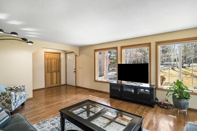 22030 Stormy Lane, Bend, OR 97701