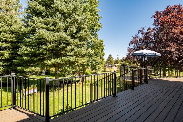 22030 Stormy Lane, Bend, OR 97701