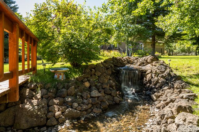 22030 Stormy Lane, Bend, OR 97701