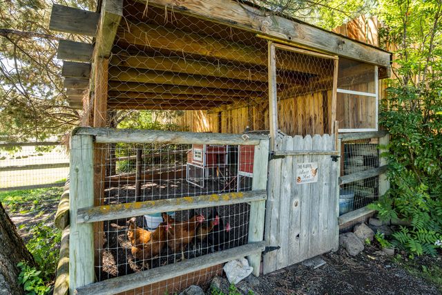 22030 Stormy Lane, Bend, OR 97701