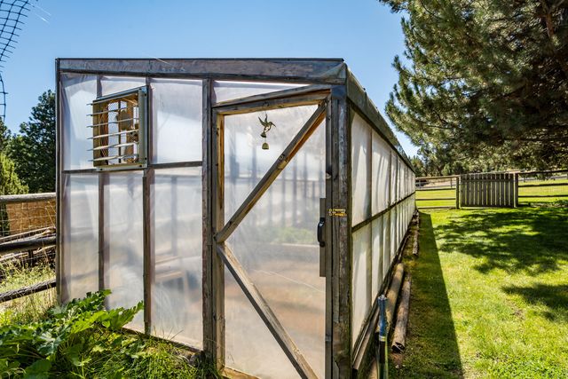 22030 Stormy Lane, Bend, OR 97701