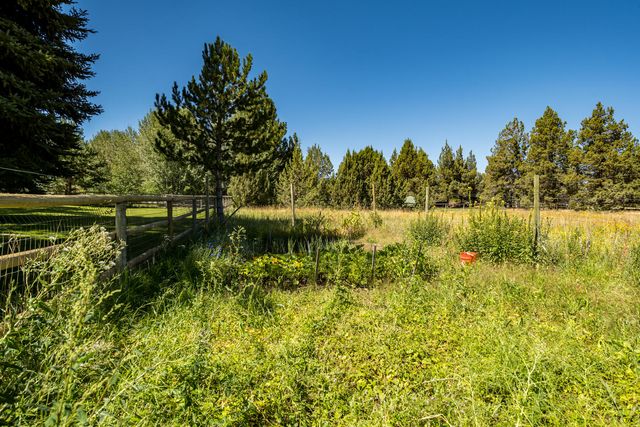 22030 Stormy Lane, Bend, OR 97701