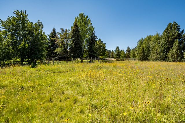 22030 Stormy Lane, Bend, OR 97701