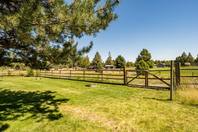 22030 Stormy Lane, Bend, OR 97701