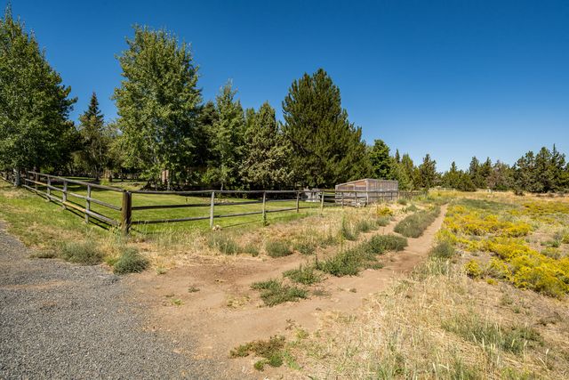 22030 Stormy Lane, Bend, OR 97701