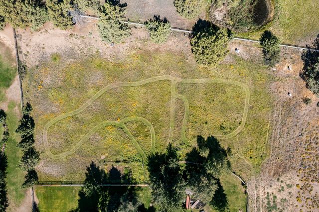 22030 Stormy Lane, Bend, OR 97701