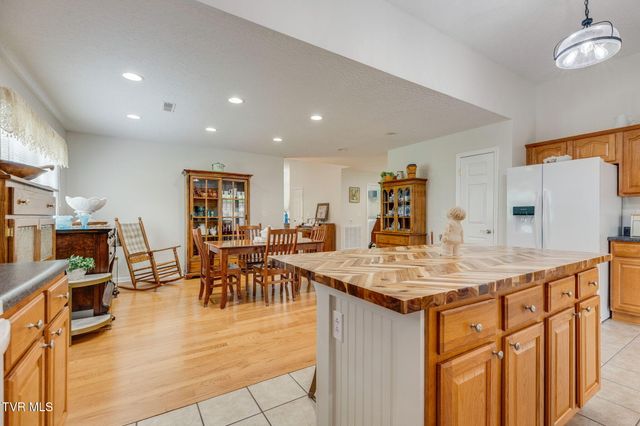 1544 East Main Street D, Lebanon, VA 24266