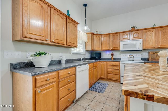 1544 East Main Street D, Lebanon, VA 24266