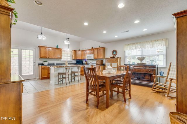 1544 East Main Street D, Lebanon, VA 24266