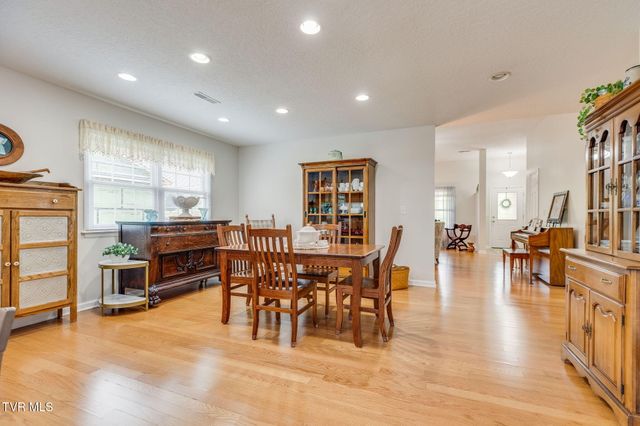 1544 East Main Street D, Lebanon, VA 24266